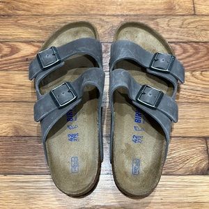 Birkenstock. Size 42. Grey.